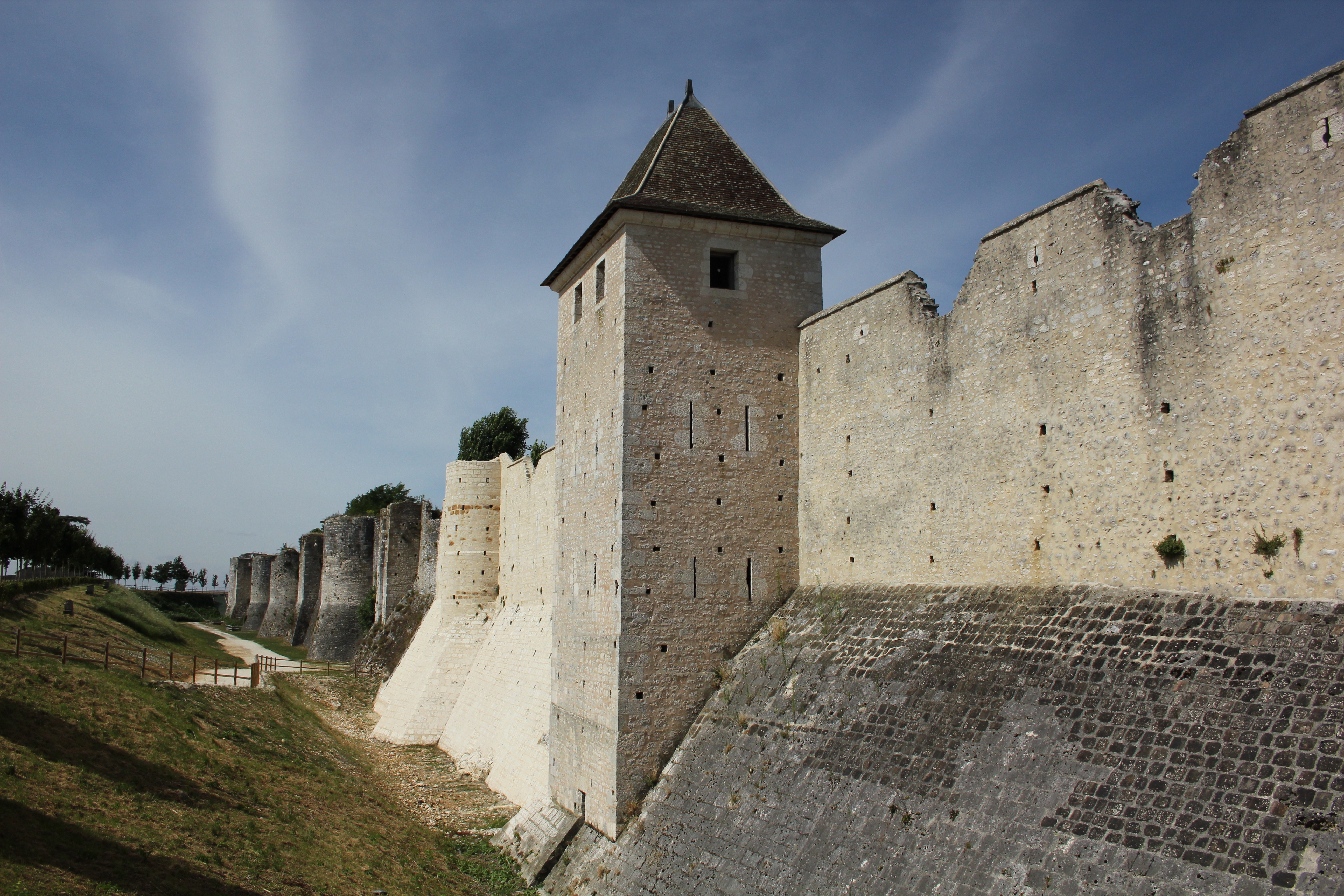 Provins — A Medieval World
